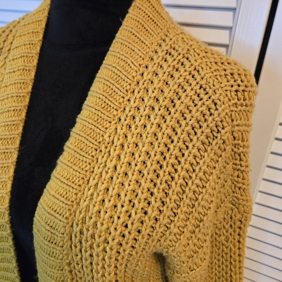 Forever 21 Chunky Cableknit Oversized Sweater SMALL Mustard Gold Yellow - Picture 3 of 5